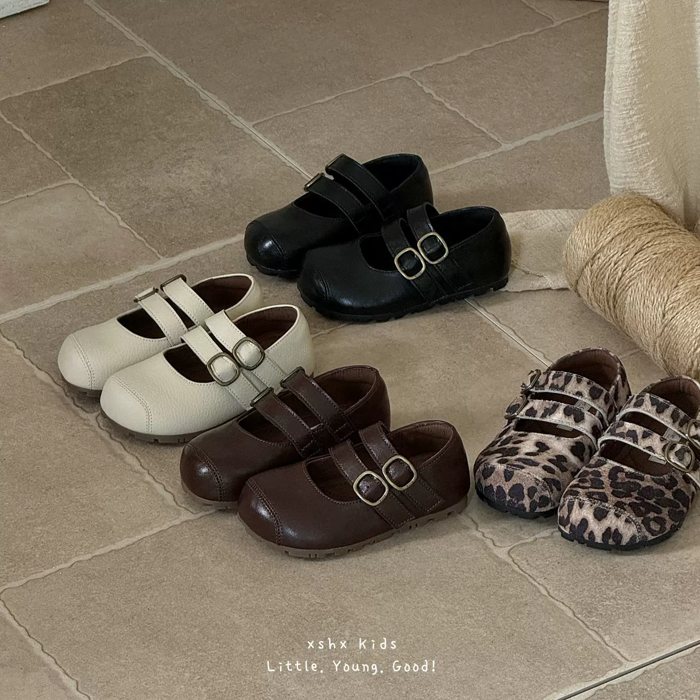 Sapatos de Couro Simples XSHX Infantil Feminino, Bico Redondo, Mary Jane Vintage, Velcro · MOHE China shoe factory