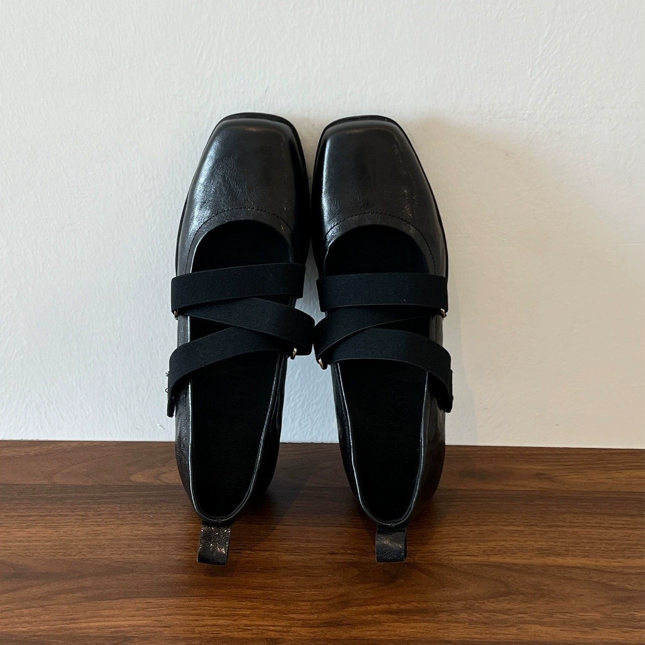 Chuyuji Sapatos Mary Jane Moda com Tira Cruzada Primavera Outono Novo Salto Médio Sapatos Bailarina · MOHE China shoe factory