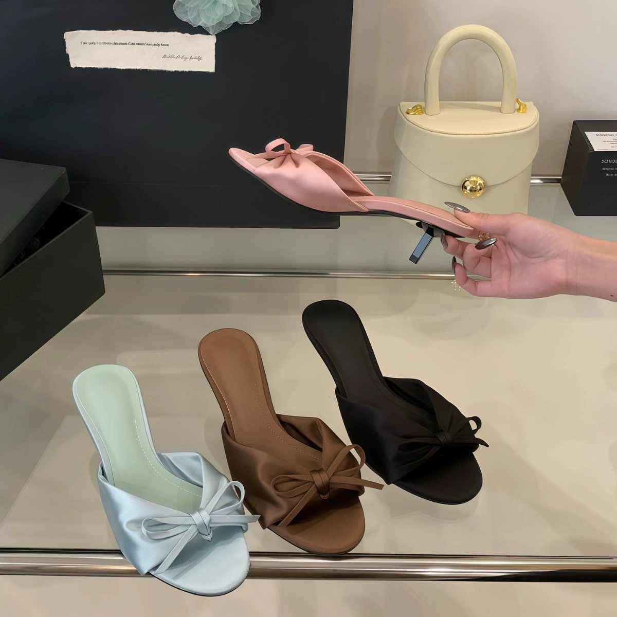 Chuyuji Koreanisch Süß Schleife Stilettoabsatz Offene Zehe Slide Sandalen Damen Lässig Slipper · MOHE China shoe factory
