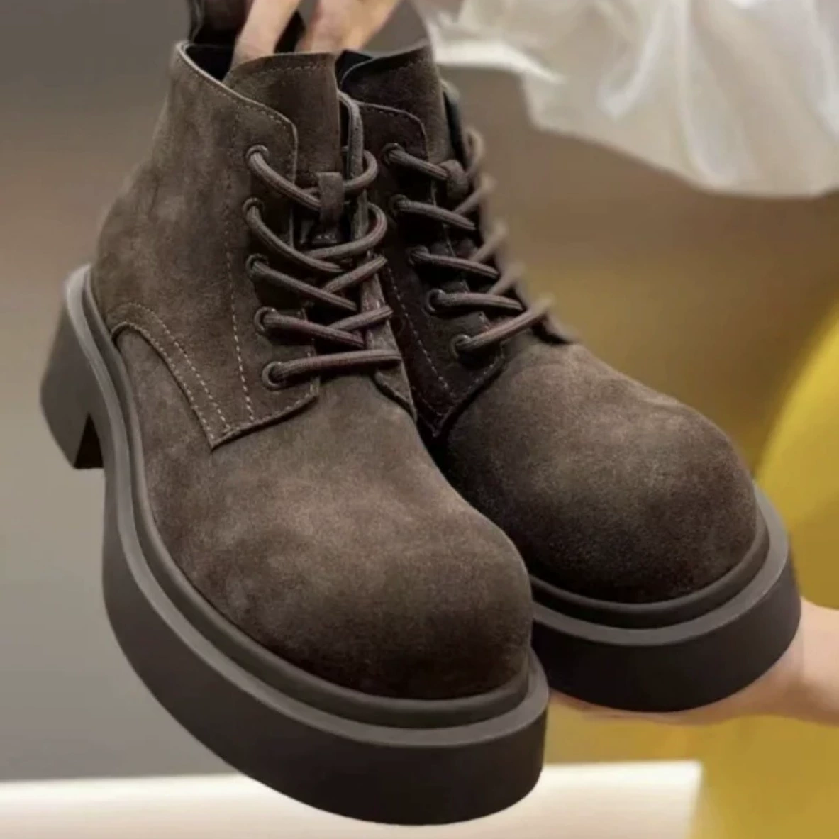 Bottines Chelsea courtes en cuir véritable à lacets et semelle épaisse pour femme, nouveau 2025