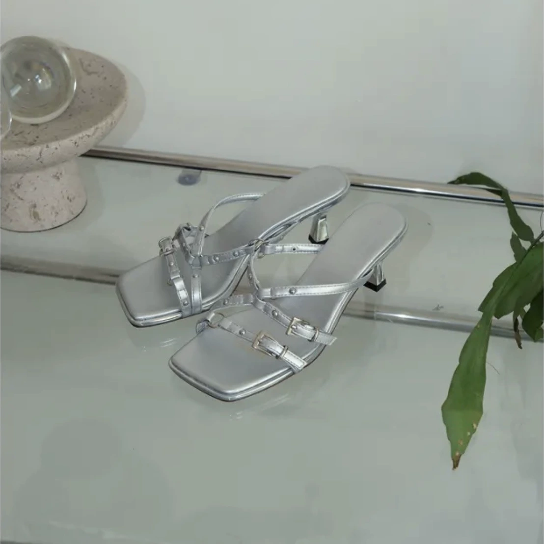 Talons aiguilles français femme élégants bout ouvert 2025 été robe vacances sandales