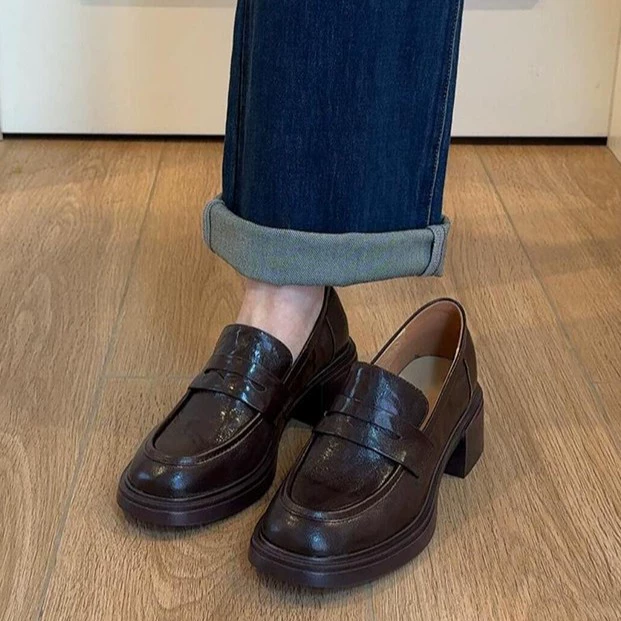 Mocassins femme semelle épaisse, talon épais, style britannique, cuir souple, 2025 · MOHE China shoe factory