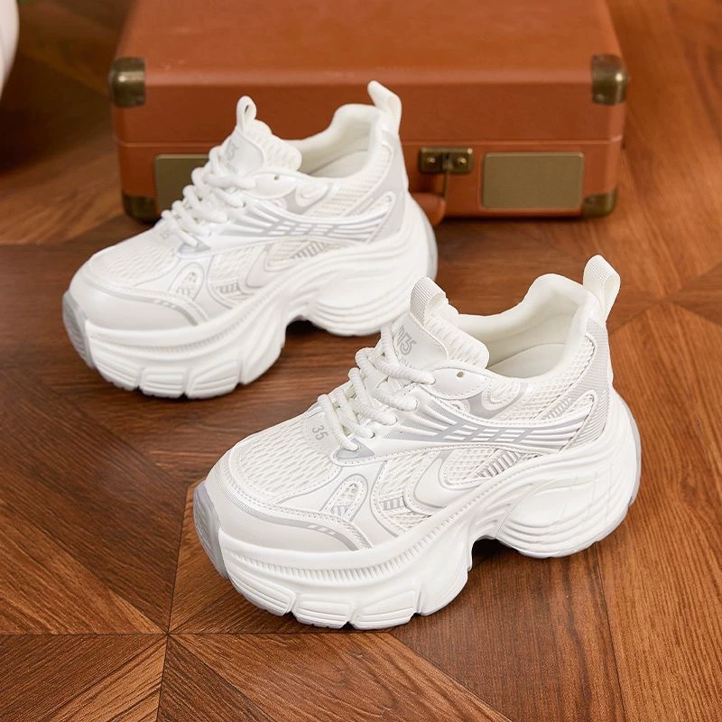 Damensneaker Chunky 2026 Sommer Mesh atmungsaktiv weiche Sohle Höhenzunahme lässige Schuhe · MOHE China shoe factory