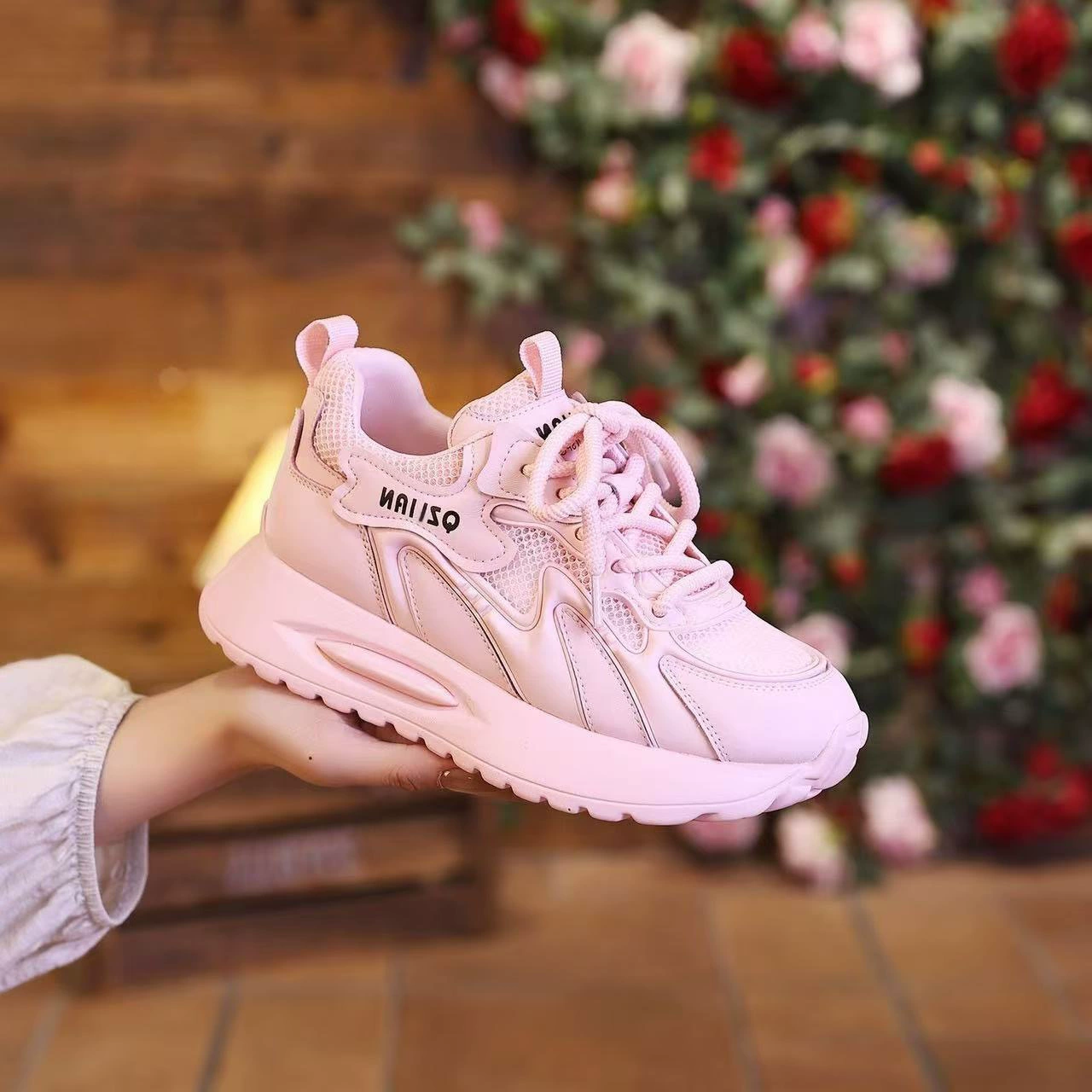 Verano mujer zapatillas de malla transpirables, estilo coreano suela gruesa suave casual dad