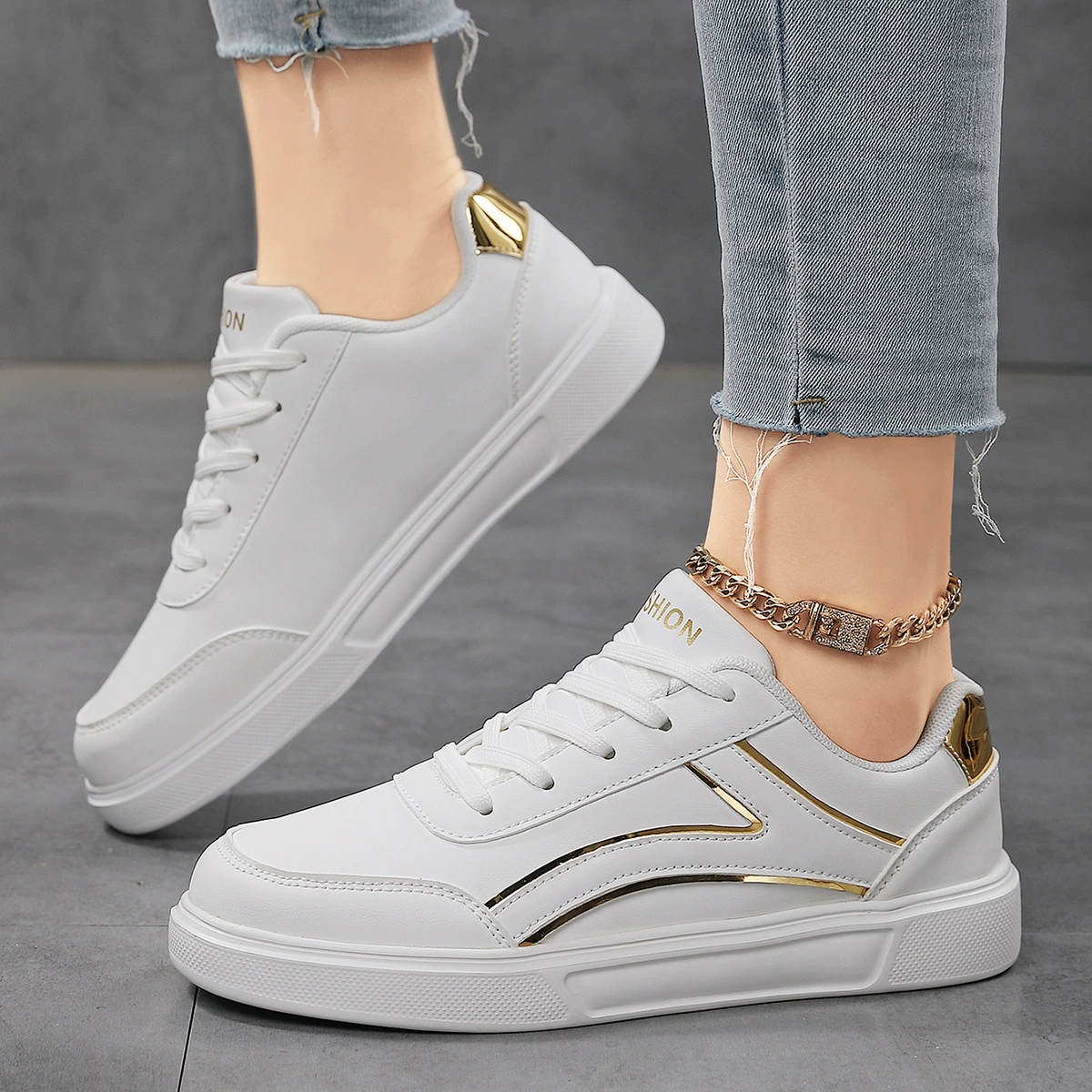Zapatos casuales para hombre talla grande, zapatos de tabla de caña baja estilo pareja, zapatillas de moda blancas, cross-border