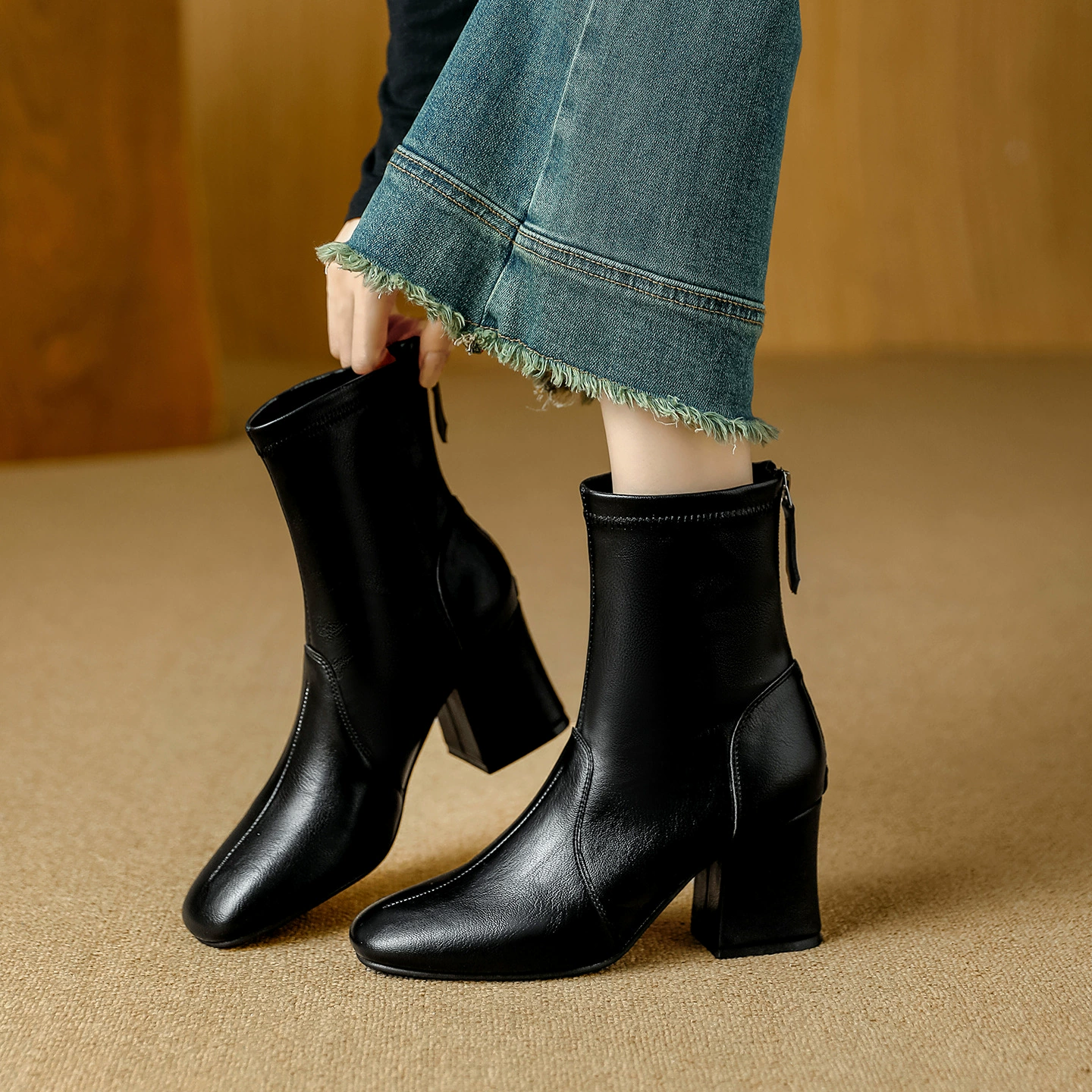 Botines para mujer con punta cuadrada, panel elástico, tacón grueso, estilo francés · MOHE China shoe factory