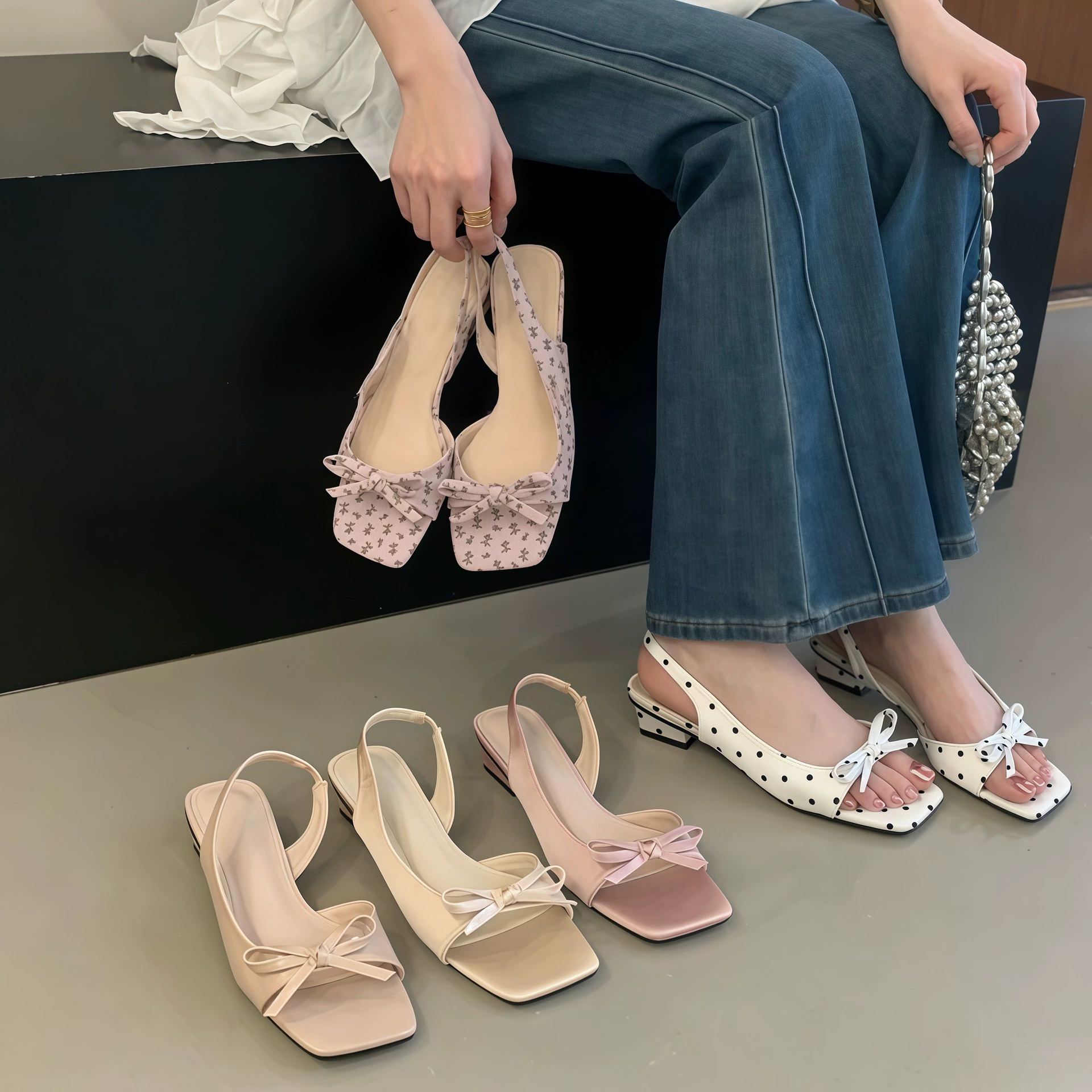 Französische Weiche Blockabsatz Riemen Sandalen für Damen 2026 Sommer Schleife Offene Zehen · MOHE China shoe factory