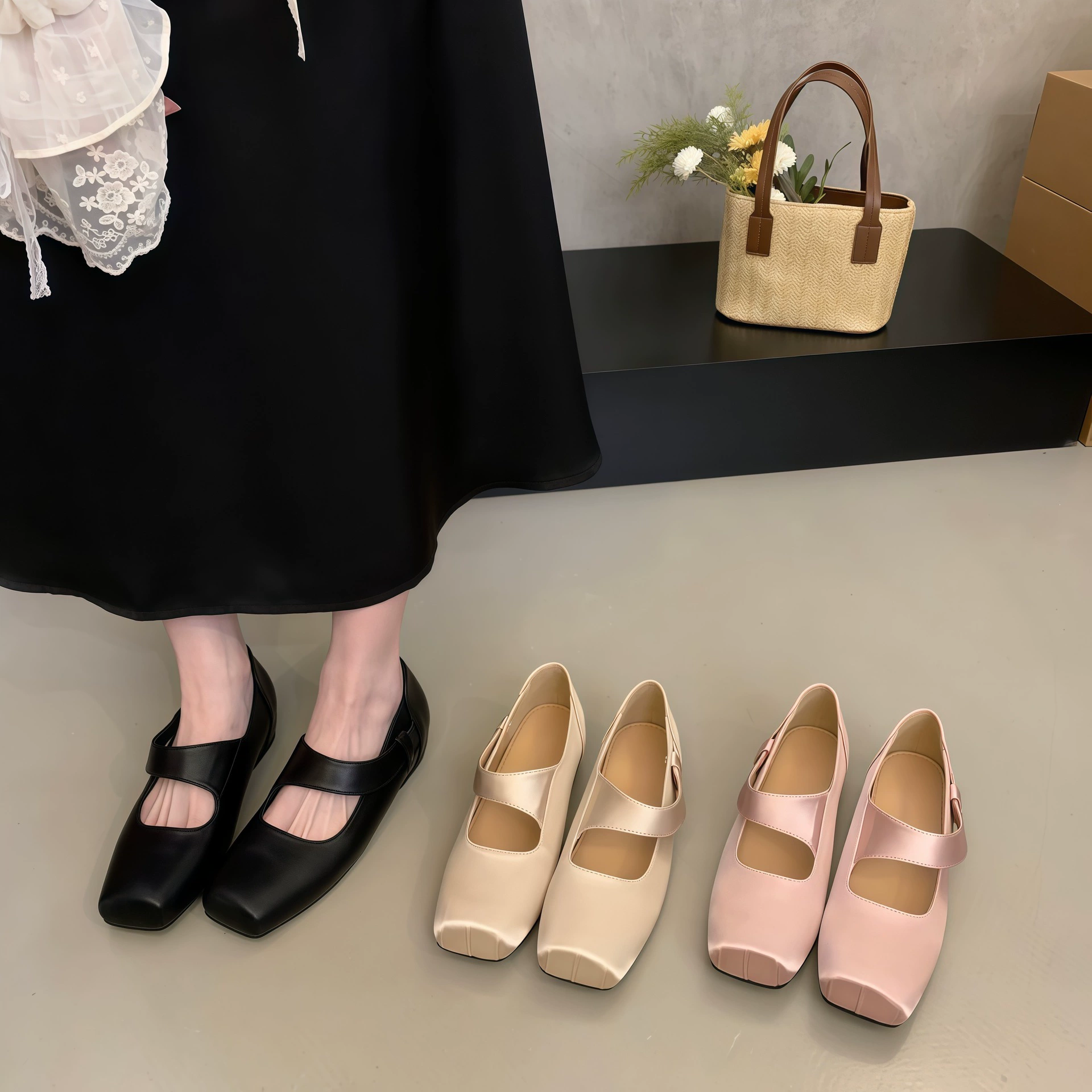 Chuyuji Femmes Mules Haut de Gamme Françaises Soie Boucle Métallique 2026, Plates Paresseuses · MOHE China shoe factory