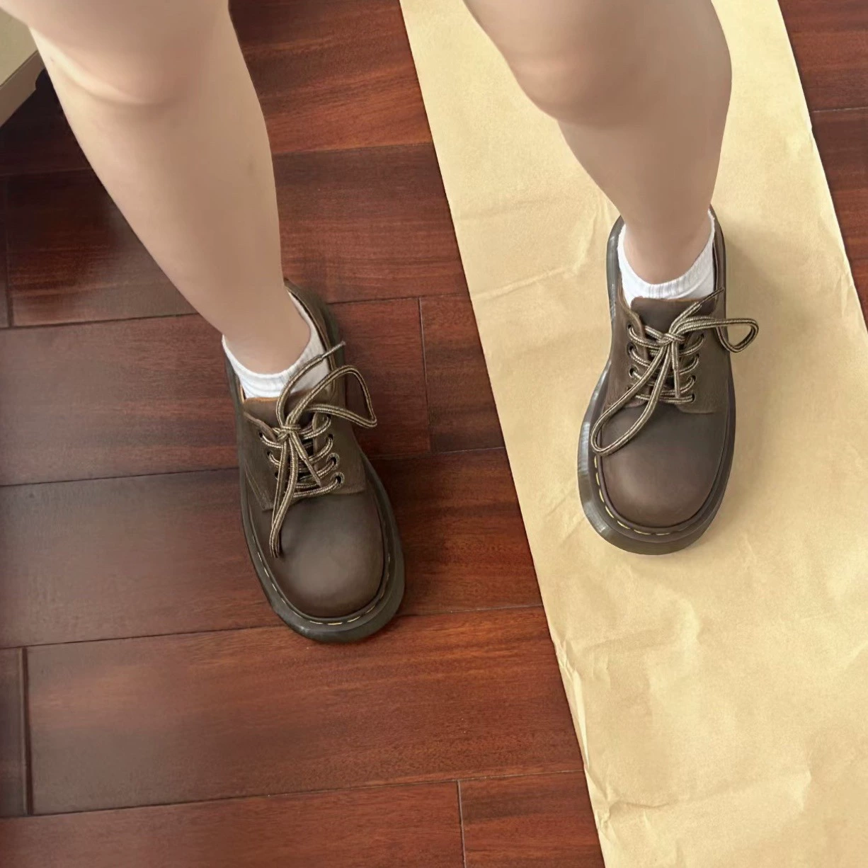 Zapatos de cuero de suela gruesa para mujer, botas de trabajo casual retro con aumento de altura