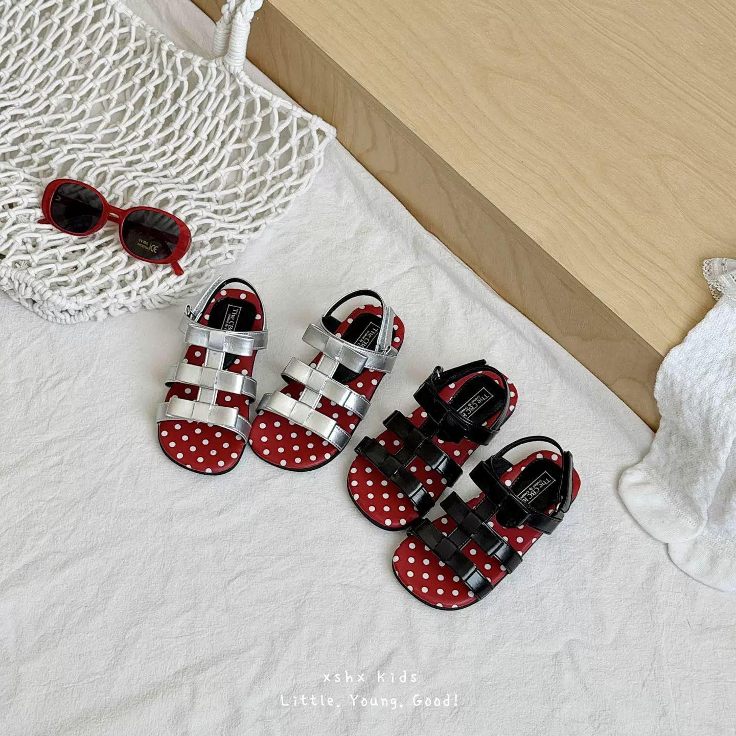 XSHX Mushroom Polka Dot Süß Mädchen Offene Zehe Sommer Sandalen Roman Retro Süß Prinzessin Schuhe Naturkautschuk · MOHE China shoe factory