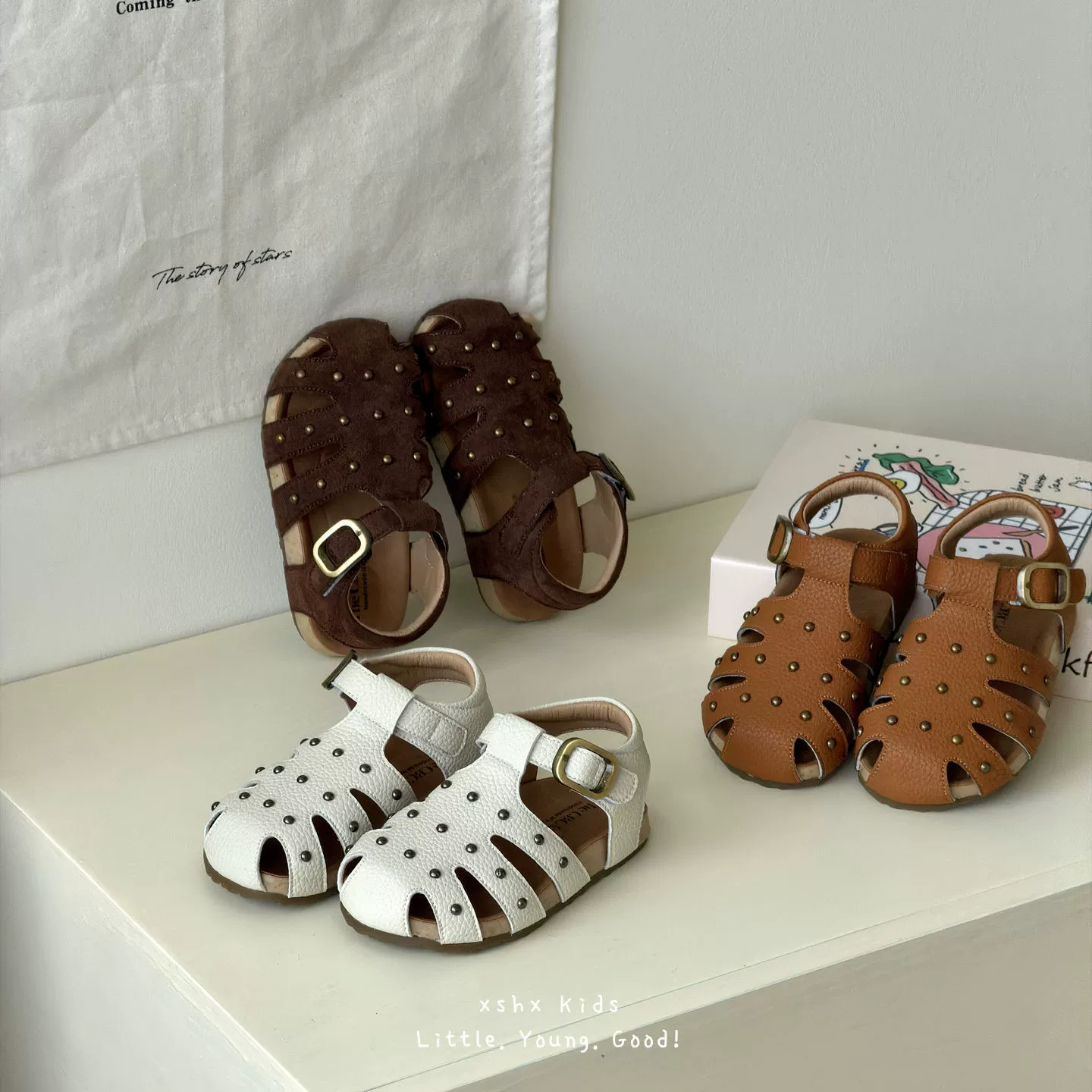 XSHX Chaussures rétro bordeaux à rivets, semelle liège, enfants, garçons et filles, printemps-été, semelle souple, antidérapantes, caoutchouc, lanières scratch · MOHE China shoe factory