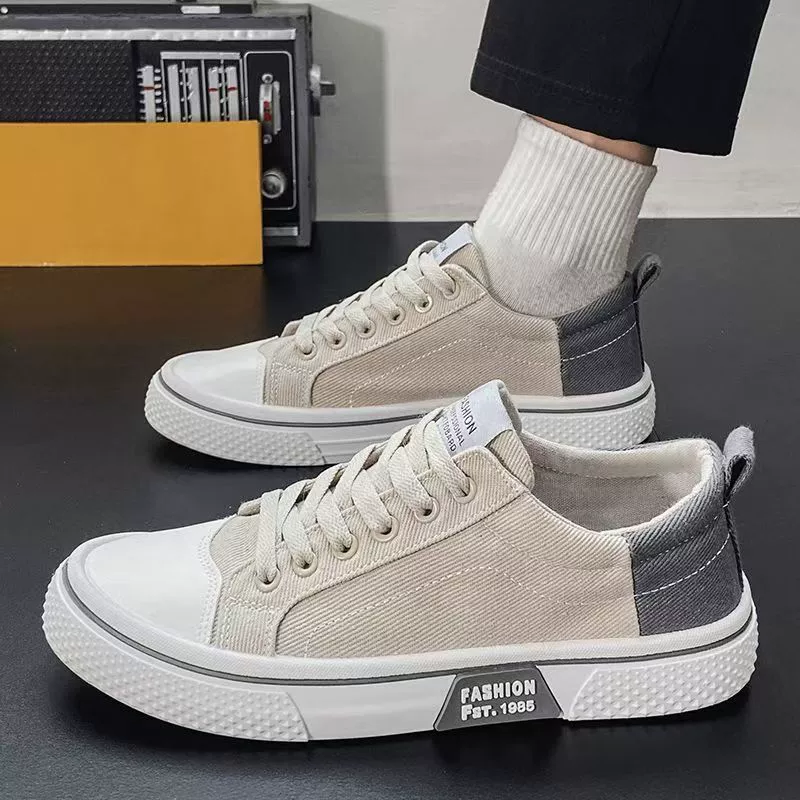 Nouvel hiver 2026 chaussures en toile classiques pour hommes, baskets décontractées respirantes antidérapantes · MOHE China shoe factory