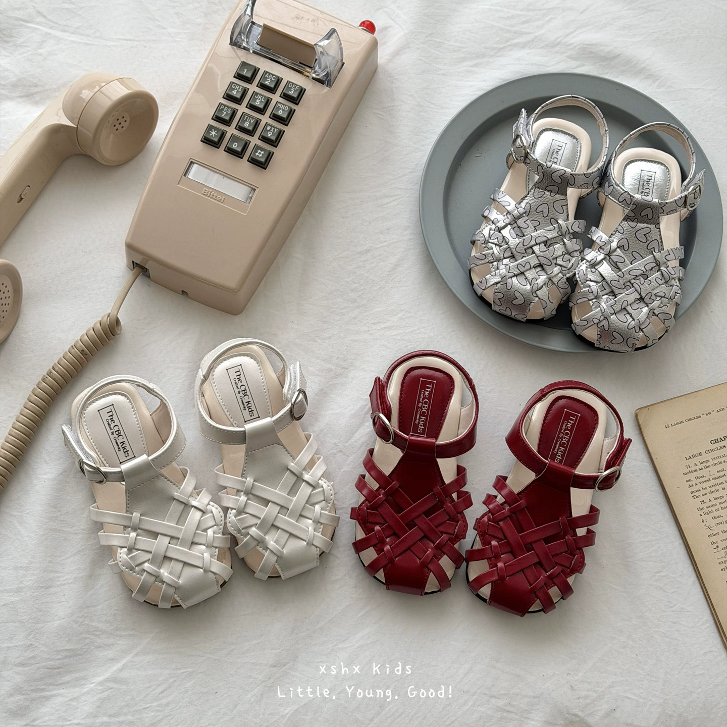 XSHX Sandalias romanas retro para niños, tejido hueco, correa mágica, suela suave de goma antideslizante, punta ancha, niñas, primavera-verano · MOHE China shoe factory