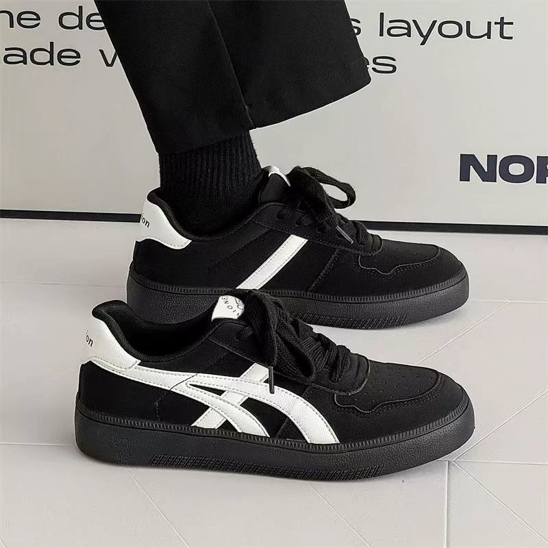 Chaussures d'entraînement allemandes rétro à semelle épaisse pour hommes, printemps 2026, chaussures de skate décontractées · MOHE China shoe factory