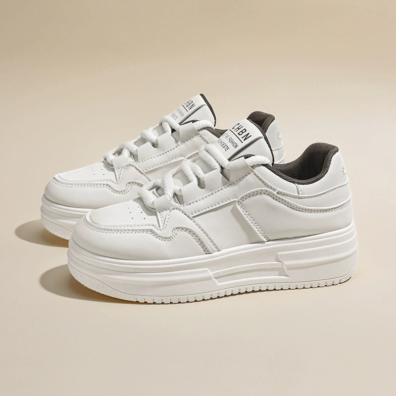 Automne nouvelles chaussures de sport blanches respirantes femme style coréen, semelle épaisse, décontractées