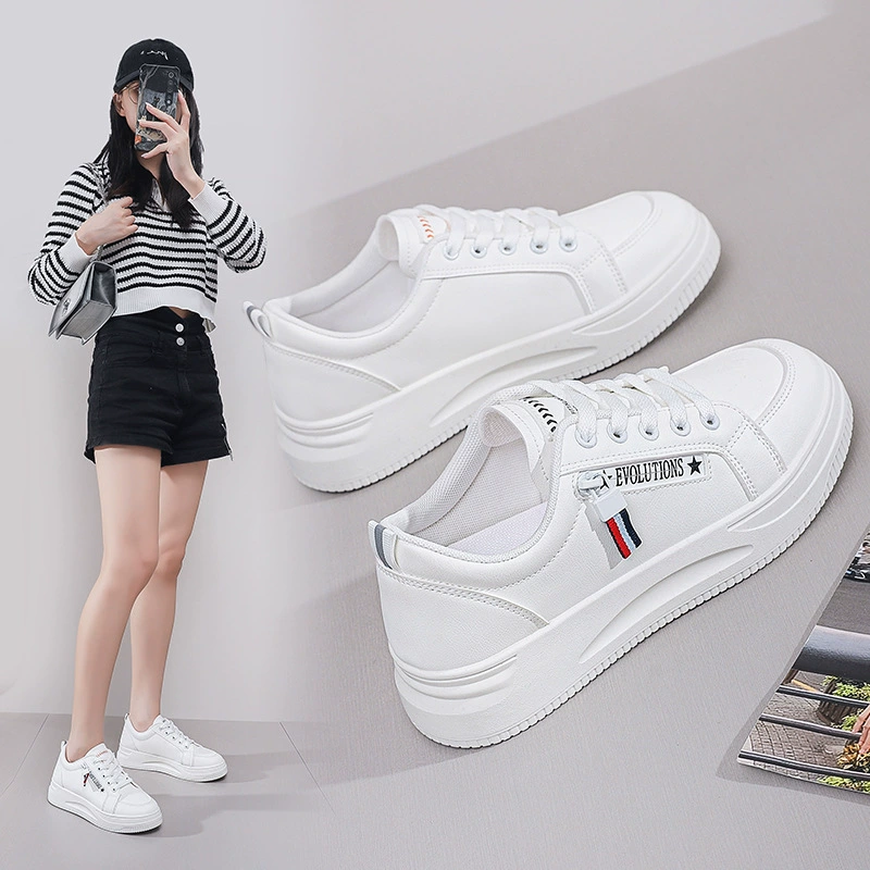 Chaussures de sport blanches femme 2024 automne style coréen, semelle épaisse, plateforme, décontractées