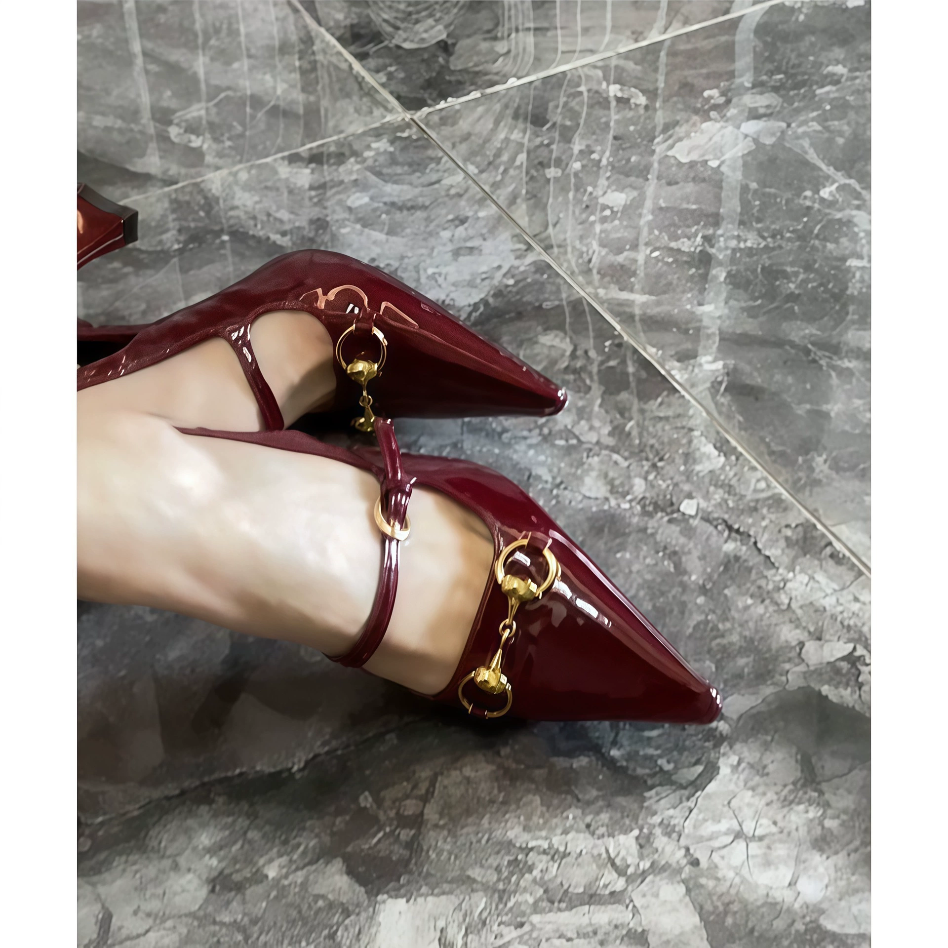 Chuyuji Sandalias sin espalda con hebilla de bocado color vino tinto para mujer, correa con tacón · MOHE China shoe factory