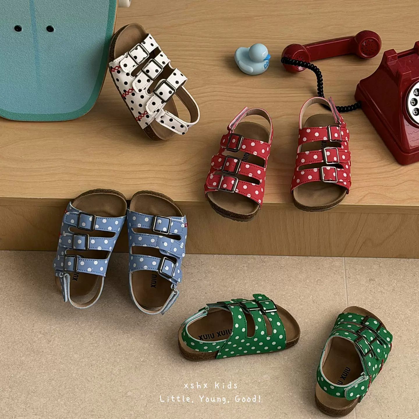 XSHX Sandales à pois coréennes pour filles, bout ouvert, liège bordeaux, rétro, légères, souples, antidérapantes · MOHE China shoe factory