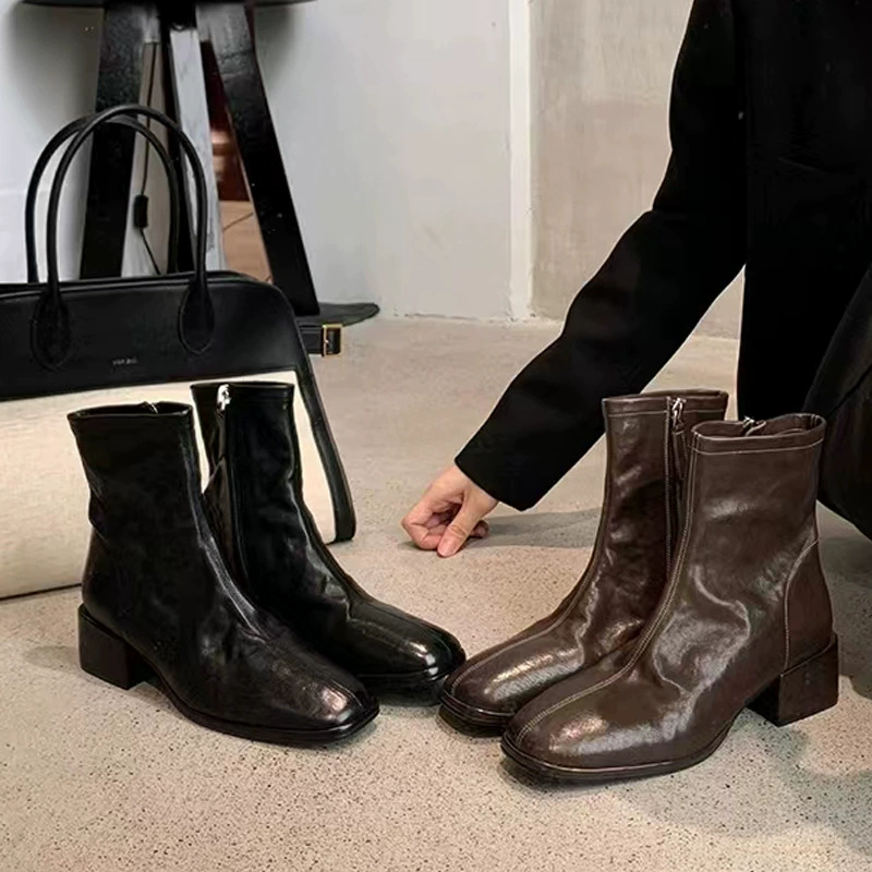 Neuer Koreanischer Stil Herbst-Winter eckige Spitze gewaschenes Pferdeleder schmale Kurzstiefel, Blockabsatz-Martin-Stiefel Damen