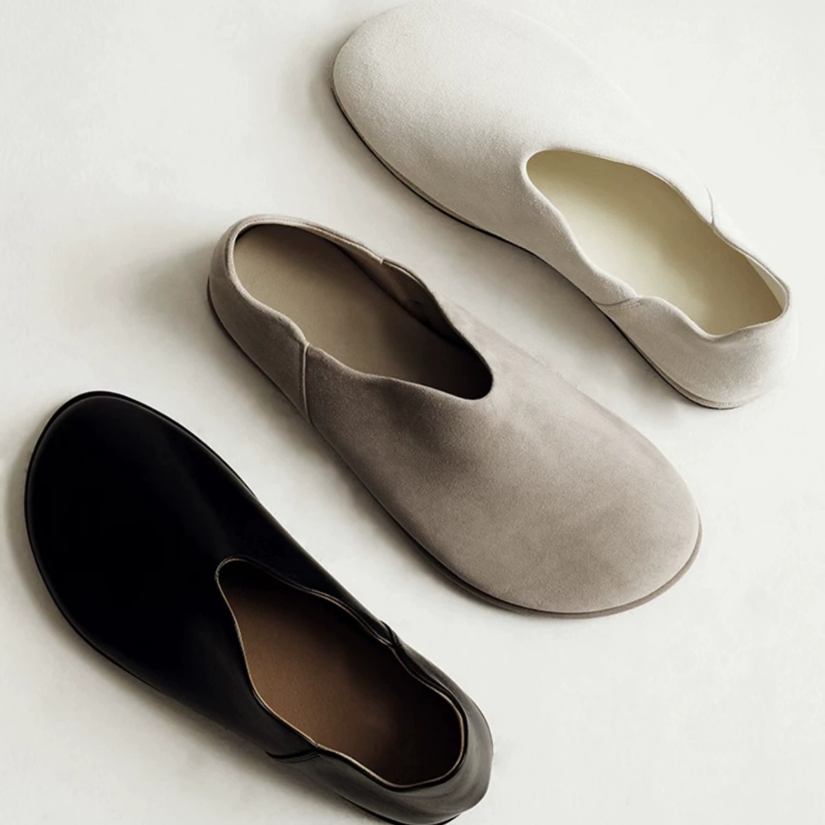Mules de Piel de Vaca Ante Old Money para Mujer 2025 Mocasines Planos Vintage