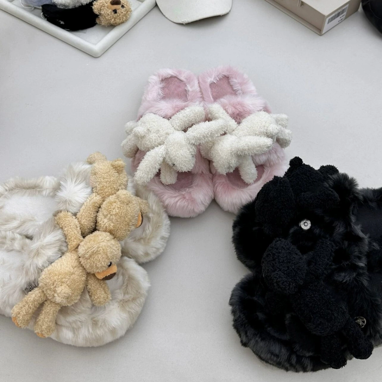 Chinelos Pelúcia Urso Feminino, Nova Moda Brinquedo Removível Sola Grossa Deslizantes