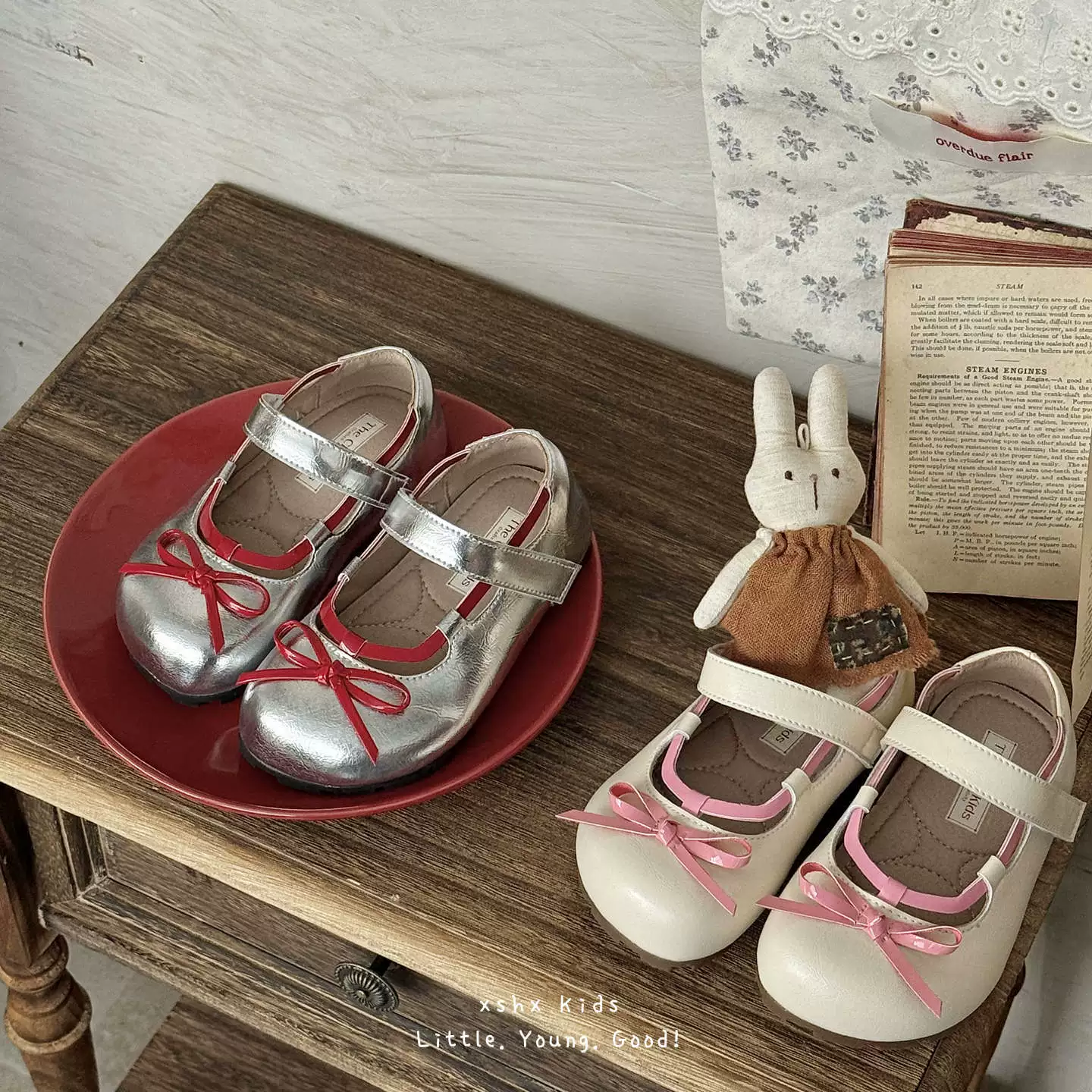Chaussures Mary Jane vintage Athéna XSHX pour filles, velcro, semelle en caoutchouc antidérapante · MOHE China shoe factory