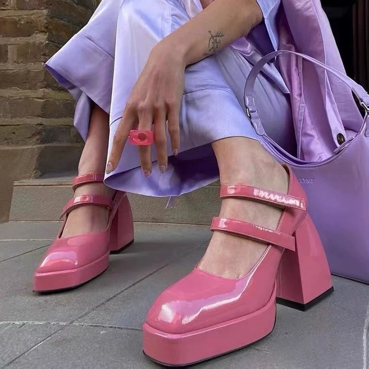 Talons compensés Mary Jane 2025, chaussures en cuir patent rétro double bride JK · MOHE China shoe factory