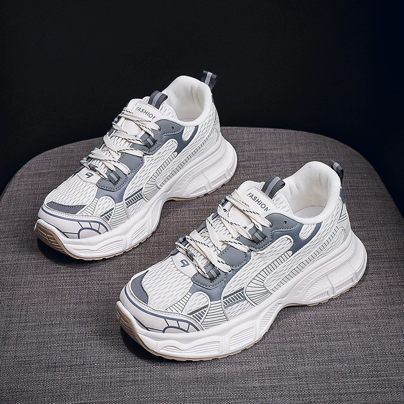 2024 Été Baskets respirantes style coréen pour femmes, à semelle épaisse montantes running · MOHE China shoe factory