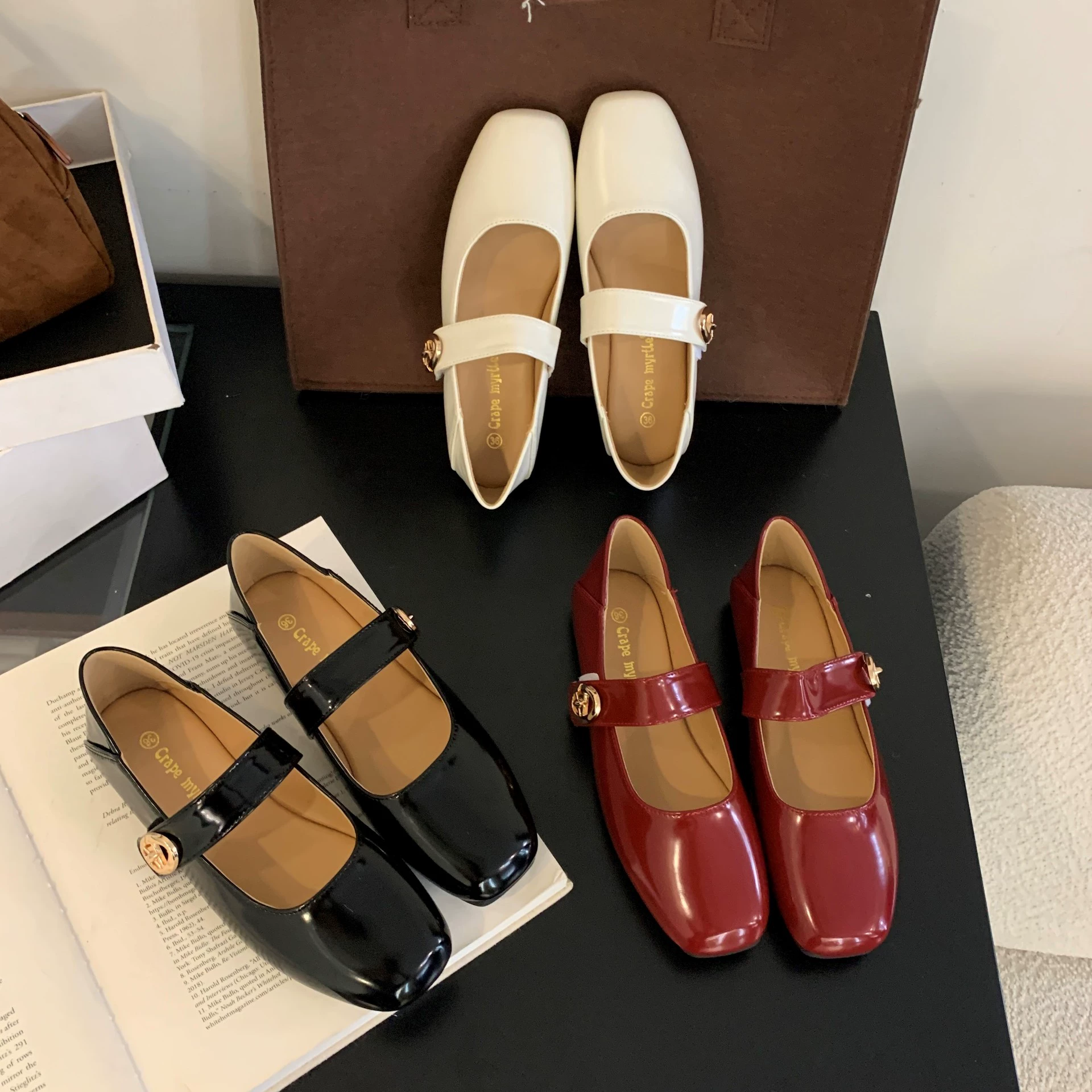 Novos Sapatos Rasos Mary Jane de Bico Quadrado Franceses para Mulheres, Outono