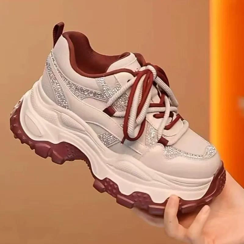 2026 primavera otoño mujer zapatillas dad que aumentan altura, transpirables con pedrería suela gruesa casual