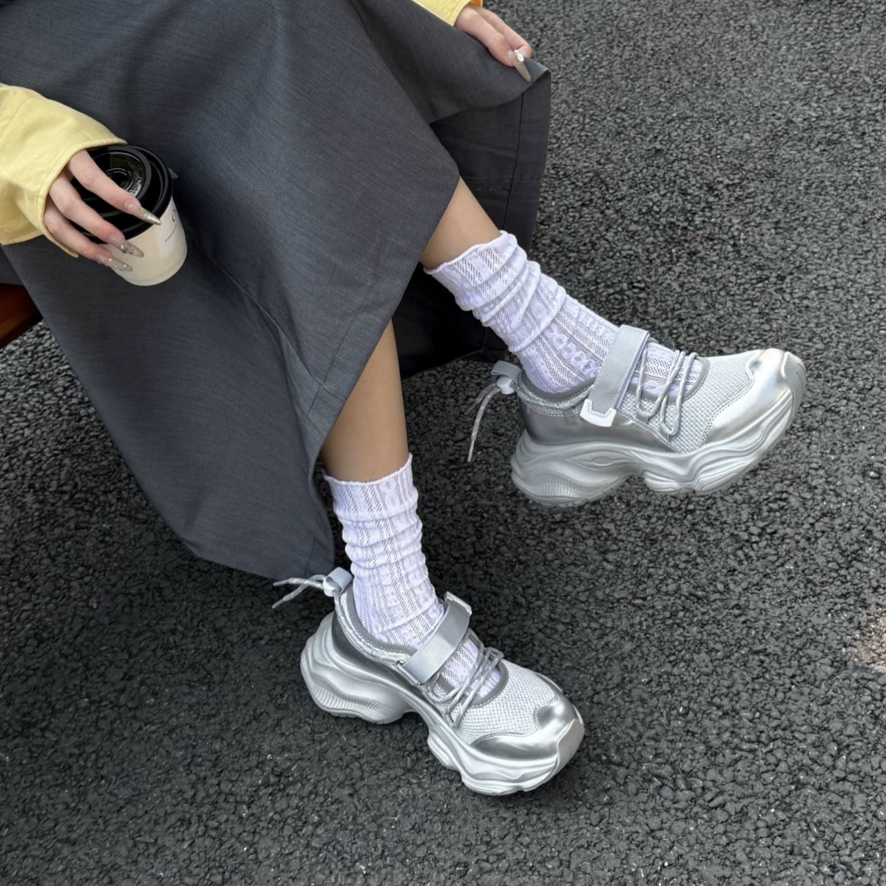 2025 Frühling/Sommer Klettverschluss dicke Sohle Sportsandalen für Damen, Mesh-Mary-Jane-Casual-Sneaker · MOHE China shoe factory