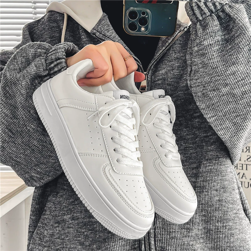Men's Shoes 2026 Spring New White Shoes Breathable Casual Student Sports Board Shoes Korean Fashion