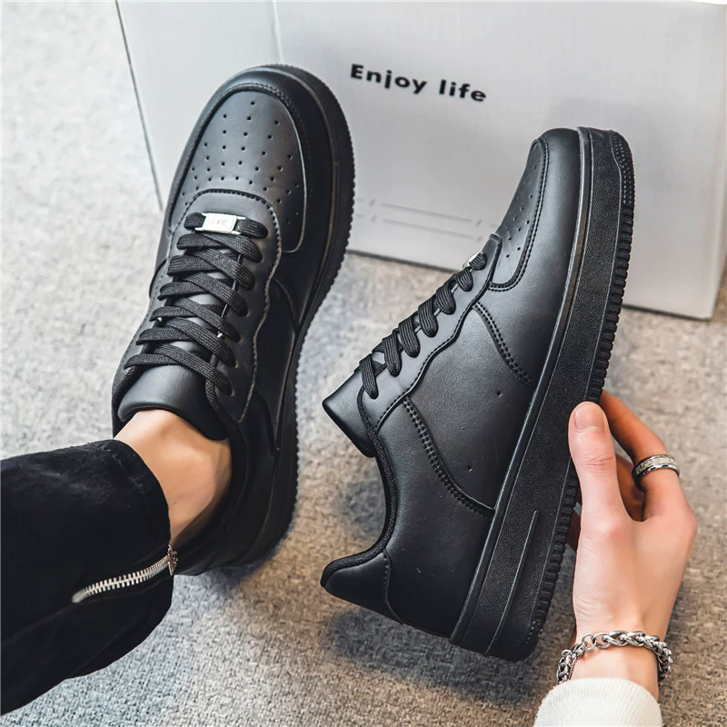 2026 Frühjahr Herren Neue Atmungsaktive Air Force Weiße Board Schuhe Klassisch Casual Student Sports Trendy Schuhe