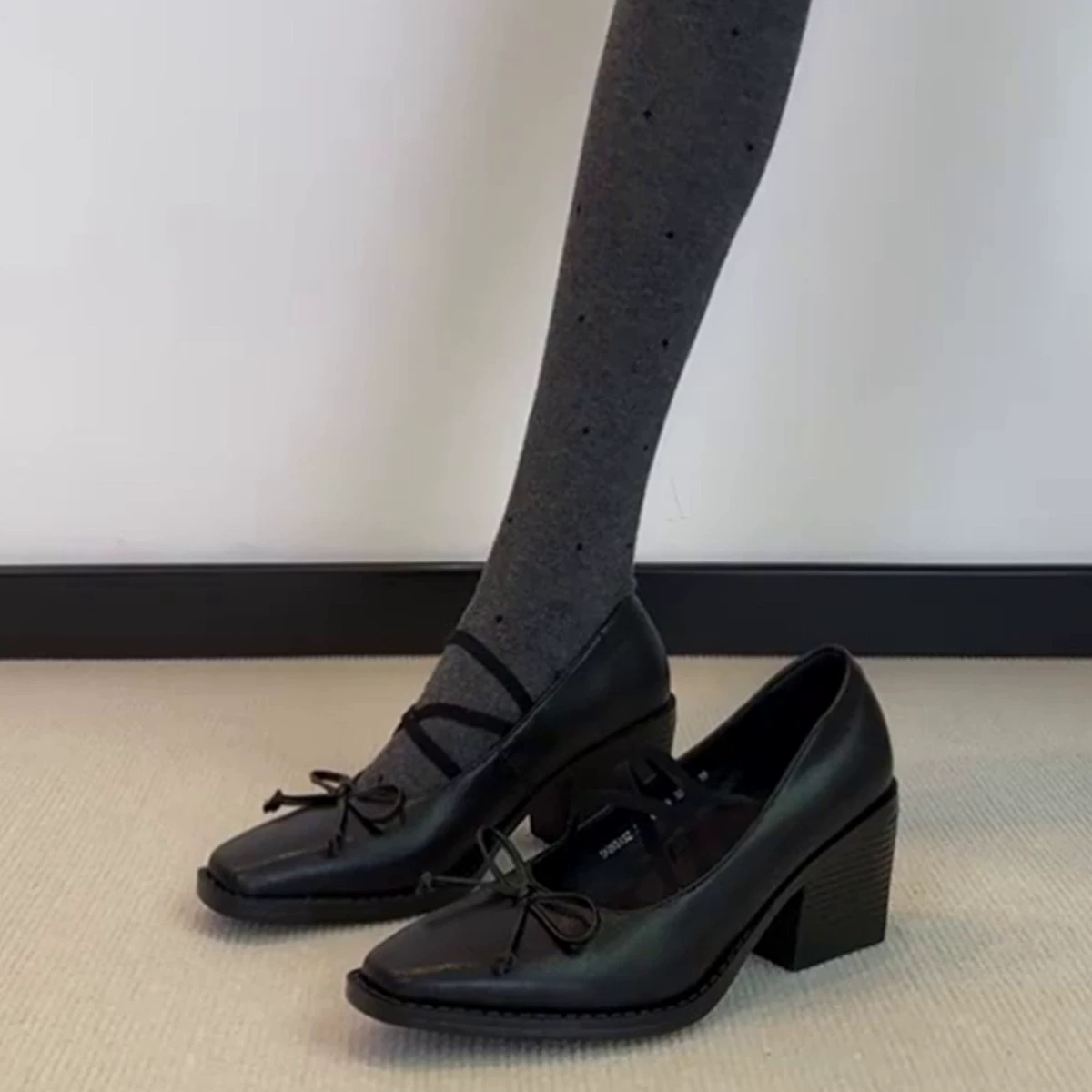 Women's Bow Ballet Flats, Brown Retro Square Toe Chunky Heel Mary Jane Pumps