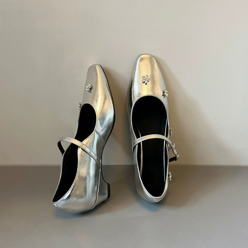 Sapatos Mary Jane Bico Quadrado Salto Baixo com Flor de Cristal, Couro Patent para Primavera