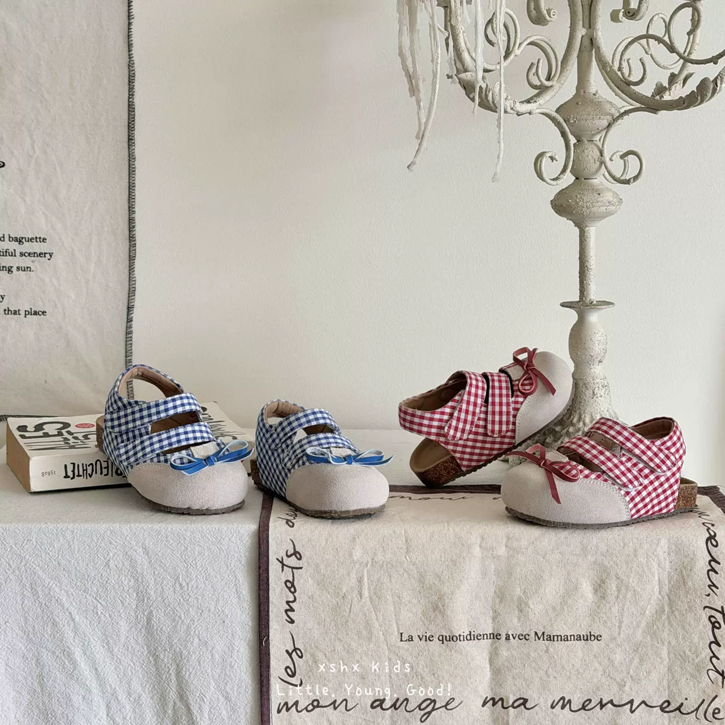 XSHX Mädchen koreanische Karo-Sandalen mit weicher Kork-Mittelsohle, rutschfeste Gummisohle