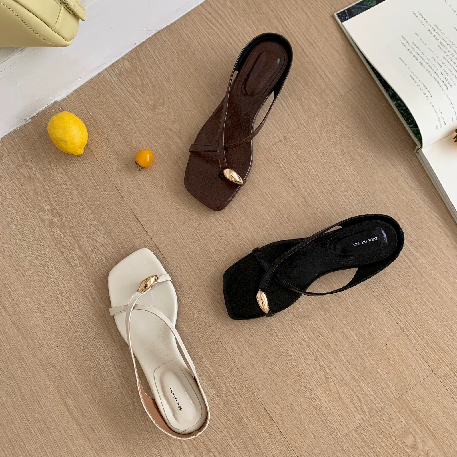 Chuyuji Sandalias de Tacón Cuadrado con Decoración Metálica Punta Cuadrada Mujer Verano Casual Chanclas