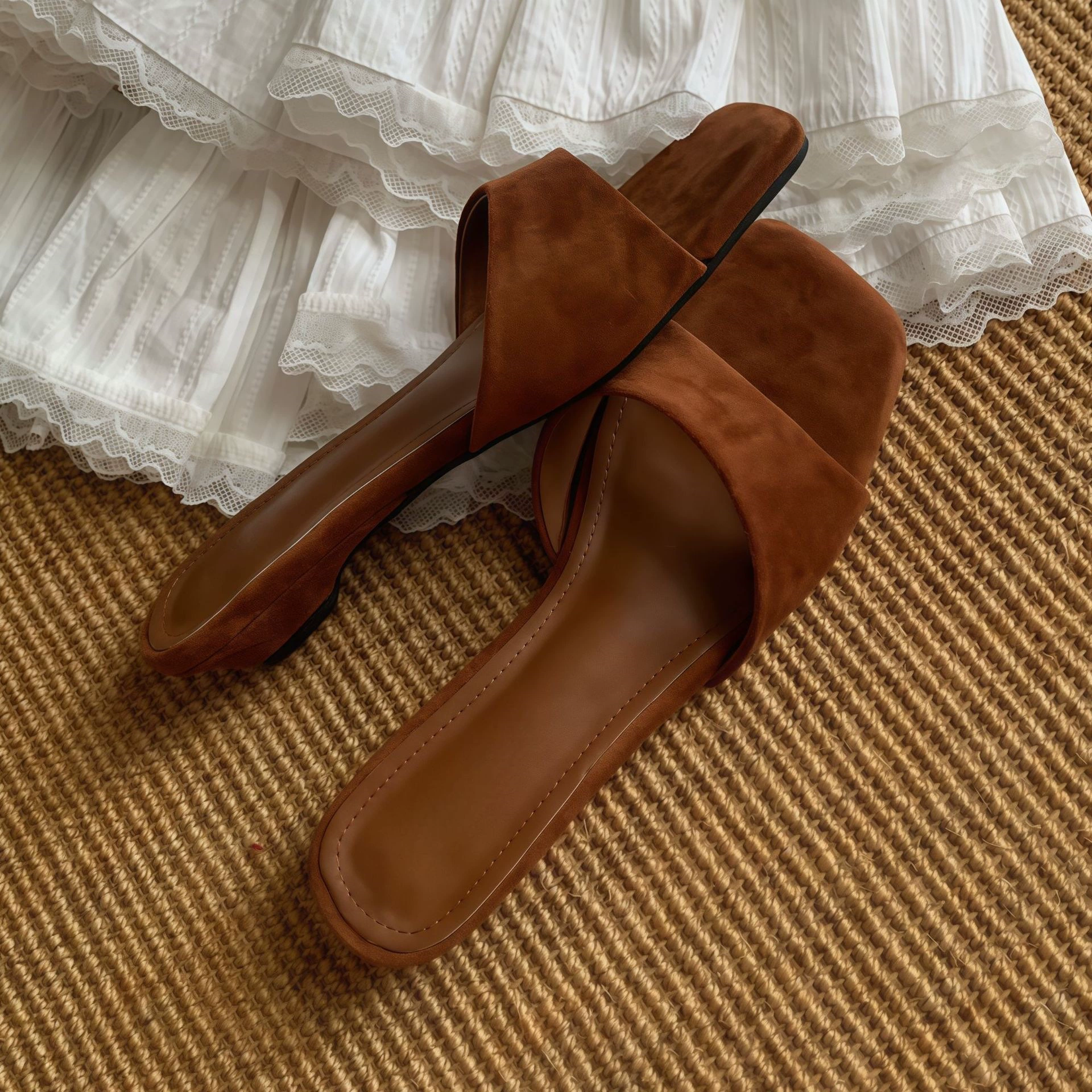 Chuyuji Mules velours talon bas été femmes compensées bout carré imprimé léopard bride cheville sandales
