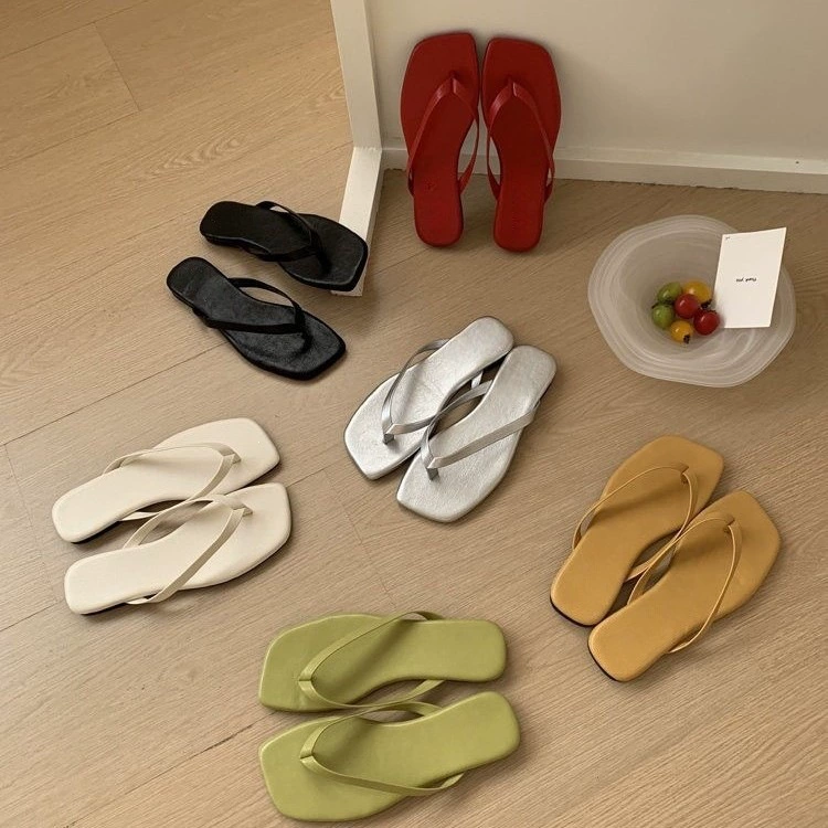 Chuyuji Chinelos Dedo Prata Bico Quadrado Coreano Mulheres Verão Fashion Sola Macia Sandálias Clip Praia