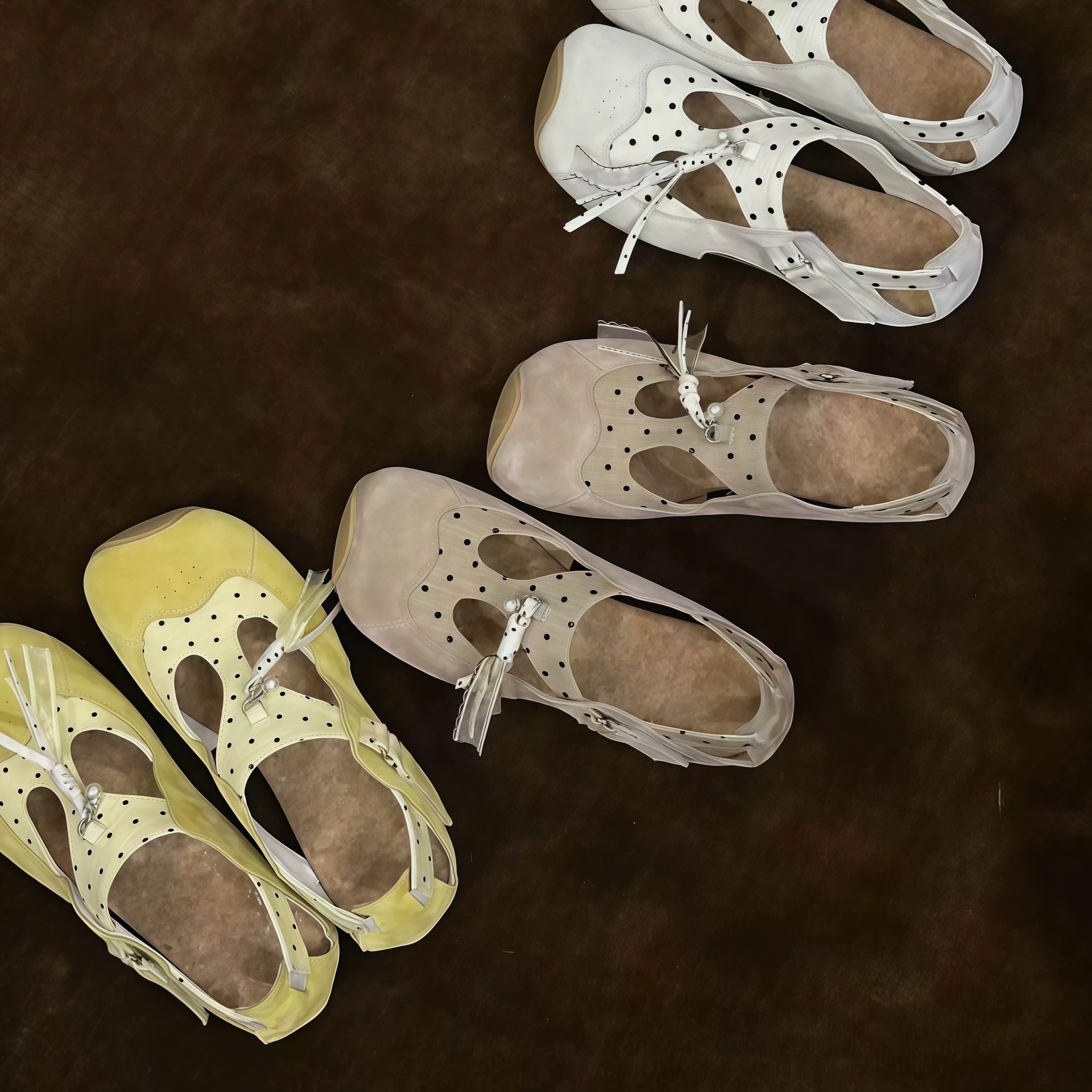 Chuyuji 2026 printemps été nouvelles chaussures plates bouche peu profonde pois respirantes creuses sandales bout carré plat Mary Jane