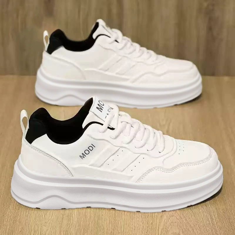 Baskets en cuir décontractées blanches été 2026 pour hommes, rehaussantes, simples et mode