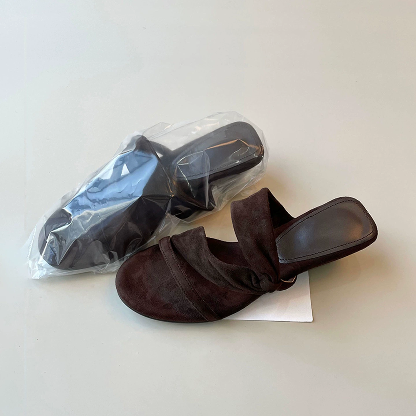 Chuyuji Sandalias de Cuña Francesas Retro de una Tira con Puntera Redonda de Ante para Mujer