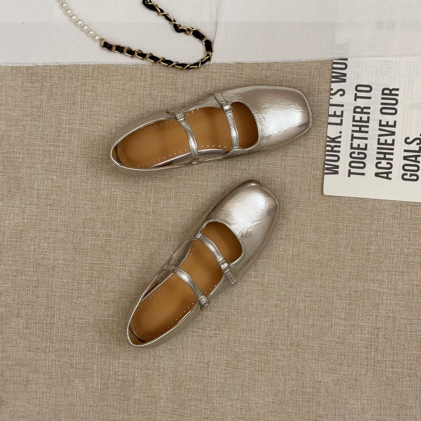 Sapatos Femininos Retro Mary Jane Verão 2026 Novo Amarrar Bico Quadrado Soft Ballet