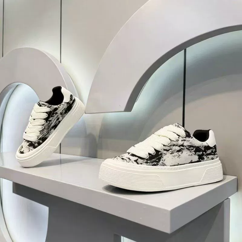 Zapatos de lona con estampado de tinta transpirables casuales ligeros para estudiante hombre 2026 verano