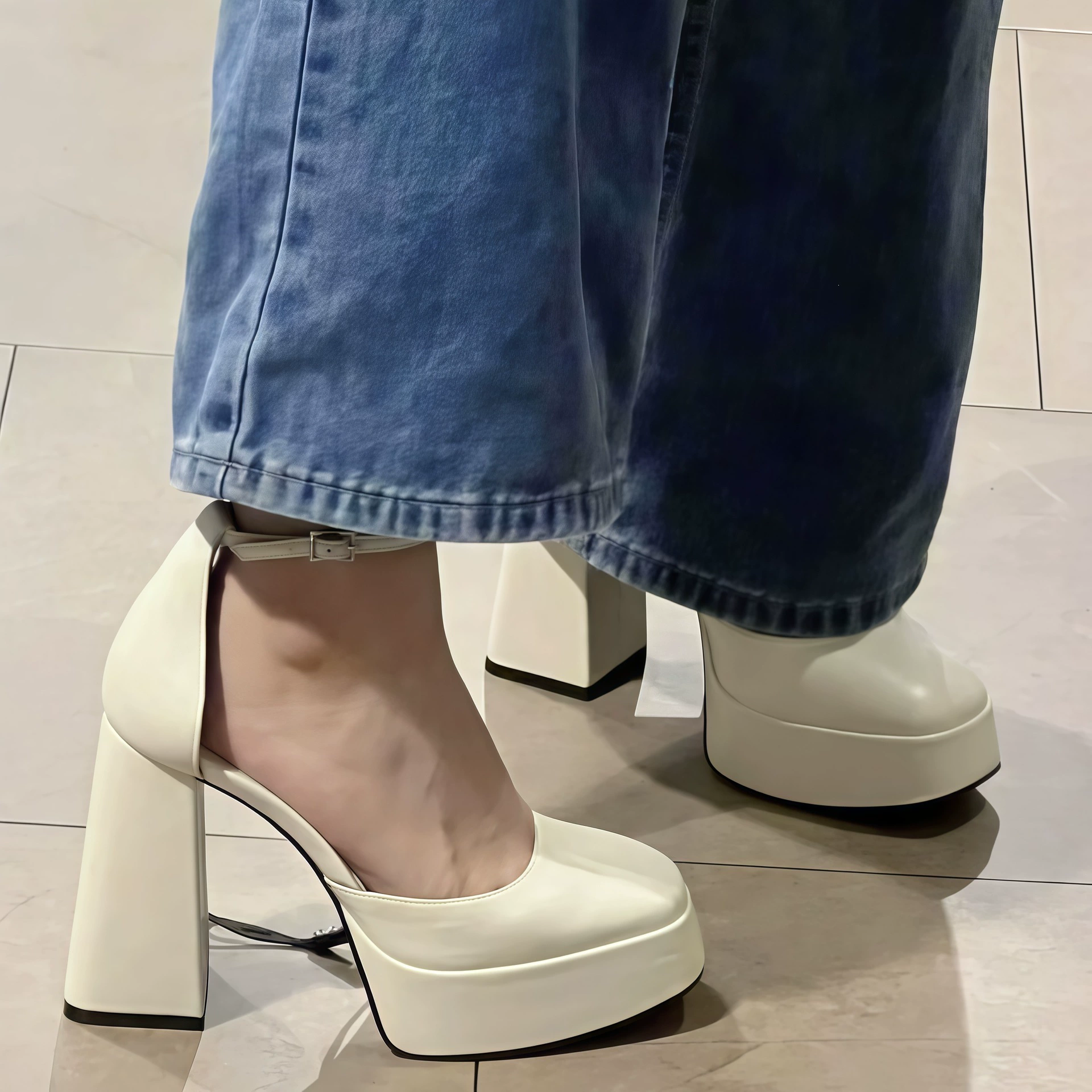 Mary Janes à talon épais blanc, bout rond, semelle épaisse française, classique 2026