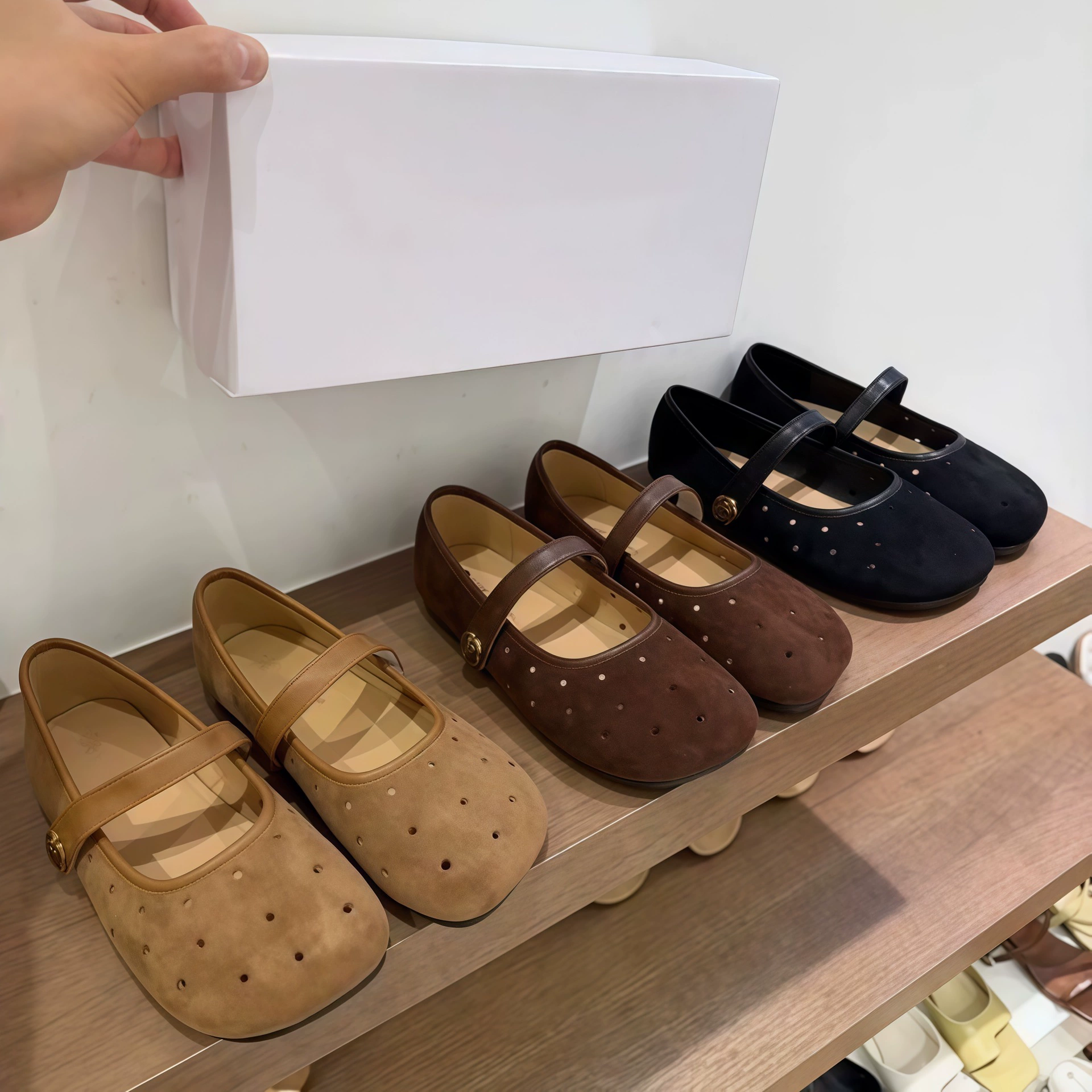 Zapatos Mary Jane planos retro franceses para mujer, con tira de hebilla calada, nuevos 2026
