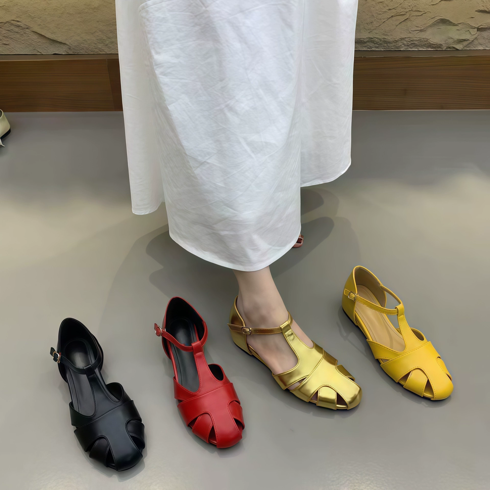 Sandalias romanas de cuña dorada con suela gruesa de 4 cm para mujer, punta cerrada verano 2026