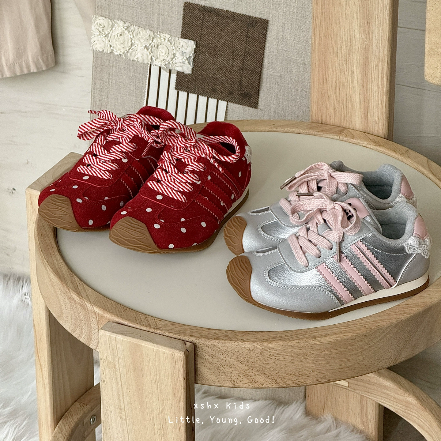XSHX Zapatillas retro para niñas, velcro, cordones, dulces, rojo plateado, otoño invierno, forro polar