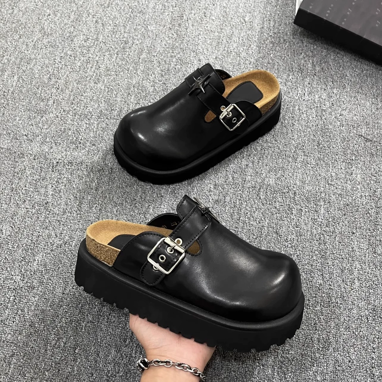 Женские 2025 новые тапочки Birkenstock на толстой подошве с закрытым носком, из натуральной кожи мюли