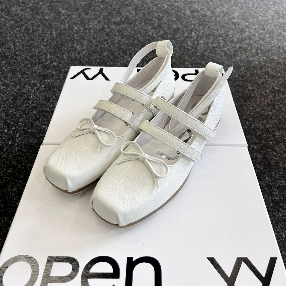 Neue Openyy Schweinenase Mary Janes Damen, koreanisch neu lässige dicke Sohle Ballett-Schnalle-Lederschuhe